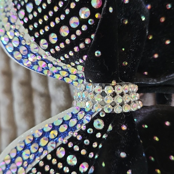 Cheer Bow - Picture 2 of 4